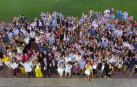 Foto de familia de los alumnos que estudiarán en 2019 gracias a una beca Alumni.