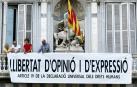 Despliegan en la Generalitat otra pancarta sobre la libertad de expresión