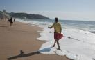 Mueren ahogados un niño de 4 años y su padre en una playa de L'Escala (Girona)