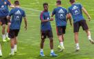 El jugador Ansu Fati realiza su primer entrenamiento con la selección española sub21