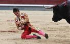 El diestro Gonzalo Caballero ha sido cogido en el tradicional festejo del Día de la Hispanidad en Madrid.