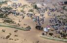 Foto aérea de una zona residencial inundada tras el paso del tifón Hagibis por Japón