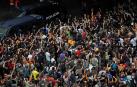 La movilización ha sido convocada por la plataforma Tsunami Democràtic, que ha repartido tarjetas de embarque falsas