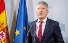 El ministro del Interior en funciones, Fernando Grande-Marlaska, ofrece una rueda de prensa durante su visita a Barcelona.