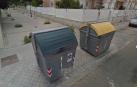 Contenedores en la calle Francia en Valdemoro.