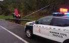 Una conductora herida leve tras salirse de la vía y volcar en Legasa