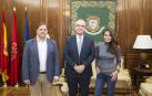 Enrique Maya conoce el proyecto teatral 'Belcebú' de la mano de Blanca Marsillach