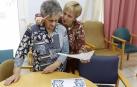 Referente en Navarra en la atención a pacientes de Alzheimer y otros deterioros cognitivos, la Clínica Josefina Arregui, de Alsasua, mantiene el espíritu fundacional de servir de apoyo a personas desorientadas y brindar un oasis de descanso en la difícil singladura de sus familias