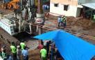 Labores de excavación del pozo paralelo para extraer al niño Surjeeth atrapado en India