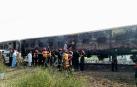 Al menos 73 muertos por la explosión de una bombona de gas en un tren de Pakistán