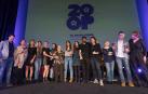 De izda. a dcha., alzando sus premios, Marta y Julia Lallana, Marçal Cebrián, Belén Funes y Santiago Requejo, rodeados de Inés Paricio, el jurado y Alejandro Toquero (alcalde de Tudela).