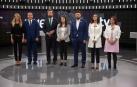 La portavoz del Grupo Parlamentario Socialista, Adriana Lastra (d), la portavoz del Grupo Parlamentario Popular, Cayetana Álvarez de Toledo (i), la portavoz del Grupo Parlamentario Ciudadanos, Inés Arrimadas (2d), la portavoz del Grupo Parlamentario Unidas-Podemos, Irene Montero (c), el portavoz del Grupo Parlamentario Vox, Iván Espinosa de los Monteros (3i), el portavoz del Grupo Parlamentario ERC, Gabriel Rufián (3d) y el portavoz del Grupo Vasco (PNV), Aitor Estéban (2i), antes del debate electoral a siete.