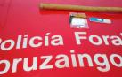 Denunciado en Peralta por ir a ver el fútbol con un palo, una navaja y droga