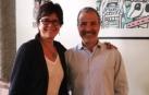 Javier Fernández Montalvo, catedrático de la UPNA, posa en Rutgers, la Universidad Estatal de Nueva Jersey, con la profesora Denise Hien.