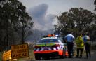 Más de 70 incendios forestales siguen activos y causan muertes en Australia