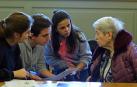 Todas las fotos de la visita de los alumnos de primero de Bachiller del colegio FEC Vedruna, en la Casa de la Misericordia de Pamplona