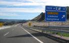 Se&ntilde;al que anuncia la entrada a Li&eacute;dena y Sang&uuml;esa desde la A-21 en sentido Jaca.