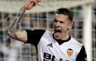 Santi Mina, en su etapa com o jugador del Valencia.