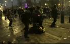 Enfrentamientos entre manifestantes y la policía en París