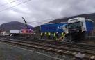 La colisión de un camión en Ziordia corta el tráfico ferroviario