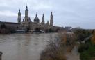 Zaragoza recibe la crecida sin incidencias y con evacuaciones preventivas