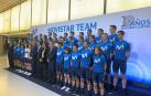 Los equipos masculino y femenino de Movistar, en la presentación para 2020.