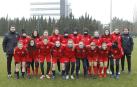 Las jugadoras y técnicos de Osasuna Femenino se entrenaban este lunes por la mañana en uno de los campos anexos de Tajonar bajo un intenso frío. De izda. a dcha., de pie, aparecen: David Rivera (segundo entrenador), Leye Fernández, Lidia Alén, Aitana Zumárraga, Nerea Tellería, Maitane Zalba, Mai Garde, Patri Zugasti, Garazi Facila, Celia Ochoa, Marián Pueyo, Mikel Bakaikoa (entrenador). Delante: Vanessa Rodríguez, Miriam Rivas, María Aizkorbe, Sara Carrillo, María Blanco, Lorena Herrera, Oihane Gil, Iara Lacosta y Jaione Larraiotz.
