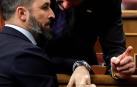 Twitter, selfies, libros y café, entretenimiento de los diputados en la investidura