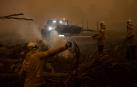 Bomberos australianos trabajan para impedir el avance de los incendios
