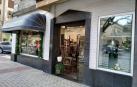 Una comerciante de Pamplona denuncia un acto vandálico con su decoración navideña
