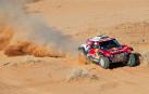 Carlos Sainz y su copiloto Lucas Cruz, durante la etapa entre Al Ula y Al Hai.