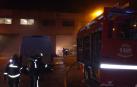 Un incendio afecta a las instalaciones de una empresa en la Ciudad del Transporte
