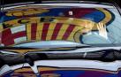 El entrenador del FC Barcelona, Ernesto Valverde, sale de la ciudad deportiva Joan Gamper tras el entrenamiento del equipo.