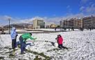 La nieve ha teñido de blanco las calles de Pamplona y de la Comarca este domingo 3 de febrero