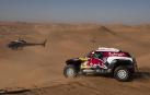 Peterhansel se lleva la undécima etapa y Sainz está a un paso de ganar el Dakar