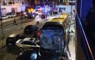 Un autobús de La Estellesa se estrelló este viernes, 17 de enero, contra una gasolinera, arrollando a viandantes y a varios vehículos, en la localidad navarra.