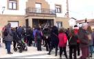 Emotivo minuto de silencio en Ayegui en memoria de los dos niños muertos en Estella