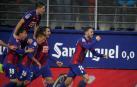 El centrocampista del Eibar Edu Expósito celebra su gol, segundo del equipo ante el Atlético de Madrid, durante el partido de la jornada 20 de LaLiga Santander de fútbol que se disputad este sábado en el estadio de Ipurua, en Eibar.
