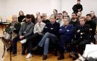 El juicio por el denominado caso Osasuna ha comenzado este lunes pasadas las 9.30 horas. La Sección Segunda de la Audiencia de Navarra enjuicia a seis exdirectivos de Osasuna, tres exjugadores del Betis y dos agentes inmobiliarios acusados de delitos de apropiación indebida, societarios, falsedad en documento mercantil, falsificación de las cuentas anuales y corrupción deportiva (por el supuesto amaño de partidos).