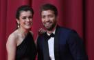 Amaia Romero y Pablo Alborán, posan en la alfombra roja de los Premios Goya
