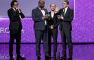 Los galardonados posaron con su premio tras la gala ceelbrada en el Martín Carpena de Málaga.