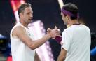 Federer levanta siete bolas de partido para lograr el pase a semifinales