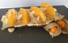 La imagen de las tostas de bacalao ahumado con naranja