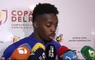 Iñaki Williams, muy emocionado con el apoyo de la grada en Tenerife