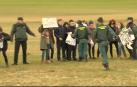 Un grupo de animalistas intentan reventar el Campeonato Nacional de Galgos en Ávila
