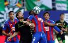 Eibar y Betis empatan en un partido trepidante