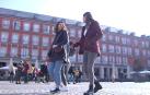 Andar hacia atrás es más saludable