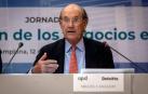 El vicepresidente de Institución Futuro, Miguel Canalejo, en la presentación del informe