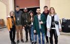El pasado sábado 8 de febrero los vecinos de Cascante fueron los mejores embajadores de su tierra a través de una nueva edición del festival 'Estaciones Sonoras'. Este encuentro promueve la gastronomía, la música, la cultura y el patrimonio de la localidad, llenando Cascante de vida. El 8 de febrero, la propuesta se llevó a cabo en las instalaciones Bodegas Malón de Echaide, donde se celebró una degustación y un concierto de Elliott Murphy.