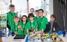 La novena edición de la First Lego League de Navarra (de 10 a 16 años) y la segunda edición de la versión junior (de 6 a 9 años), reunió en Baluarte a una treintena de equipos a los que se propuso dos retos diferentes según edades: 'Into Orbit' y 'Mission Moon'. Una experiencia que ha transportado a los participantes al espacio con el objetivo de poner en juego su capacidad de ideación a través de la ciencia, la tecnología, la ingeniería y las matemáticas.
